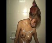 petite thai tia 18 showers and gets fingered thaigirltiacom from model mya nude