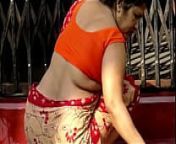 indian homely aunty real life video from xossip real life aunty back hip i