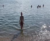 Naked Monika Fox Swims In The Sea And Walks Along The Beach On A Public Beach In Barcelona from 巴塞罗那教堂电影【agzl2 com】 pmn