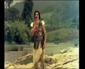 Valliyoor Kaavile - from Ponnapuram Kotta from actress bathing
