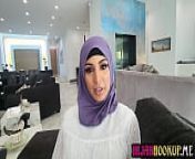 Virgin Arab teen stepsister tries to fit in the American culture from muslim stepsister in hijab sucks cock fucks and swallows cum…