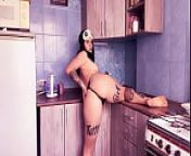Big booty girl in the kitchen fucks herself with a banana from 国产大香蕉精品qs2100 cc国产大香蕉精品 ood