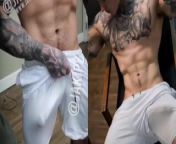 Jakipz Shows Off Big Cock In Compression Shorts from 7puy