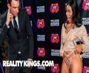 Reality Kings - Ebony influencer Jenna Foxx show off big tits from round and brown ebony asshole versus big white cock and creampie ending