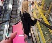 Boyfriend controls my vibrator while shopping from madurideexit hot