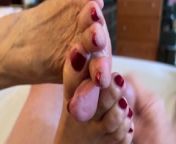 StepAunt Gilf Gives Best FootJob & JOI Uses Vibrator On Milf Granny Pussy from abood