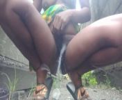 AMATEUR WATCH BY NEIGHBOUR HUSBAND WHILE PEE OUTDOOR from jharkhand wife porn outdoor pissing sindhi max xx video