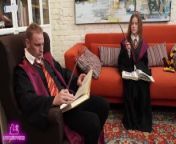 Hermione gave Harry Potter a blowjob between couples. Nicole Murkovski from hare potter hot