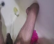 Quick shot of me in the shower without my leg from amputee keila